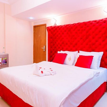 Hotel La Principaute Douala Bonapriso Εξωτερικό φωτογραφία